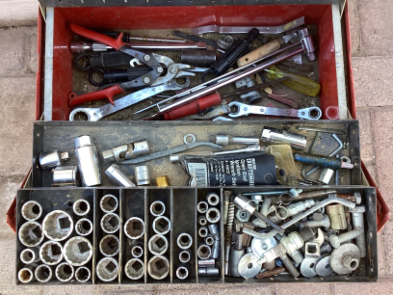 Photo 1 of SEARS CRAFTSMAN TOOL BOX FULL OF TOOLS
* LOOK AT ALL PHOTOS