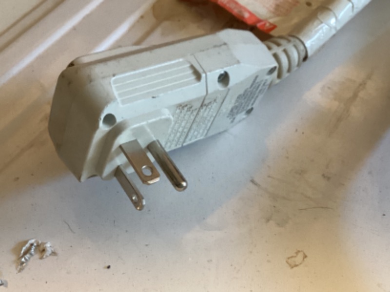 Photo 1 of COMFORT AIR AC WINDOW UNIT - DIFFERENT PLUGS