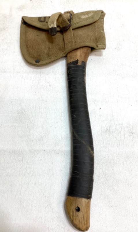 Photo 4 of BOY SCOUT POST PLUMB AXE CIRCA 1950’s & 1940’s USA MILITARY ISSUED SLEATH