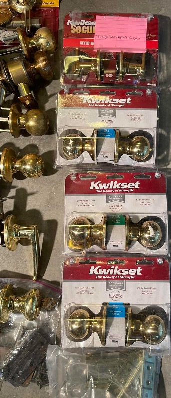 Photo 3 of DOOR KNOBS (SOME NEW IN PACKAGE)