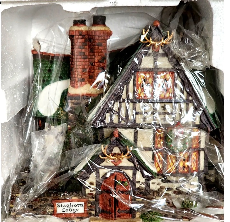 Photo 2 of DEPARTMENT 56 DICKENS VILLAGE STAGHORN LODGE ISSUED 1999 RETIRED 2002