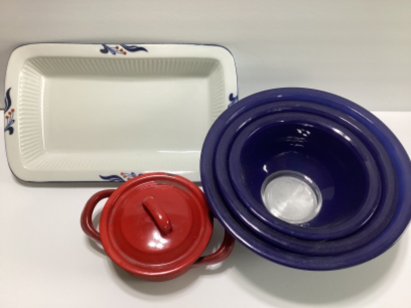 Photo 3 of DANSK BISTRO RECTANGULAR SERVE-WARE AND ASSORTED RED WHITE & BLUE BOWLS & MORE