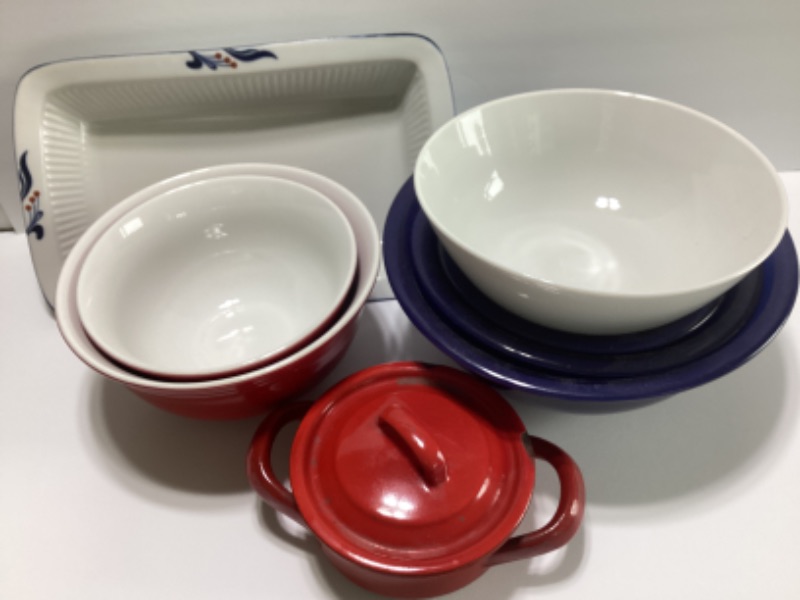 Photo 2 of DANSK BISTRO RECTANGULAR SERVE-WARE AND ASSORTED RED WHITE & BLUE BOWLS & MORE