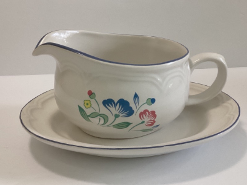 Photo 3 of FLORAL EXPRESSIONS- THAILAND 
9” COVERED CASSEROLE & GRAVY BOAT WITH BASE