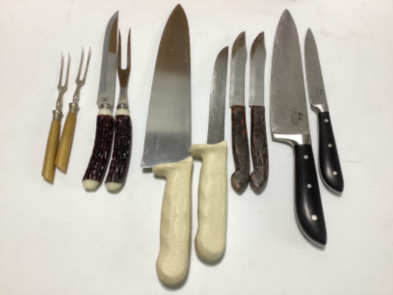 Photo 2 of ASSORTED CARVING KNIVES & SHARPENING STEEL, CUTTING BOARD & SOME VINTAGE- CHICAGO CUTLERY, DEXTER RUSSELL & MORE