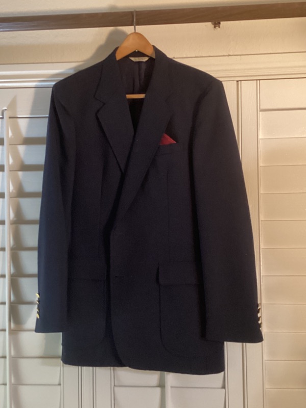 Photo 2 of BILL BLASS EMPORIUM CAPWELL CALIFORNIA, BOTANY 500, CAMBRIDGE CLASSICS BY MERVYNS MENS SPORT COATS SIZE LARGE