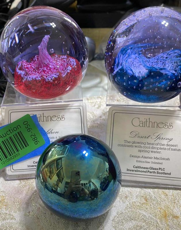 Photo 2 of 3-VINTAGE CAITHNESS GLASS PAPER WEIGHTS