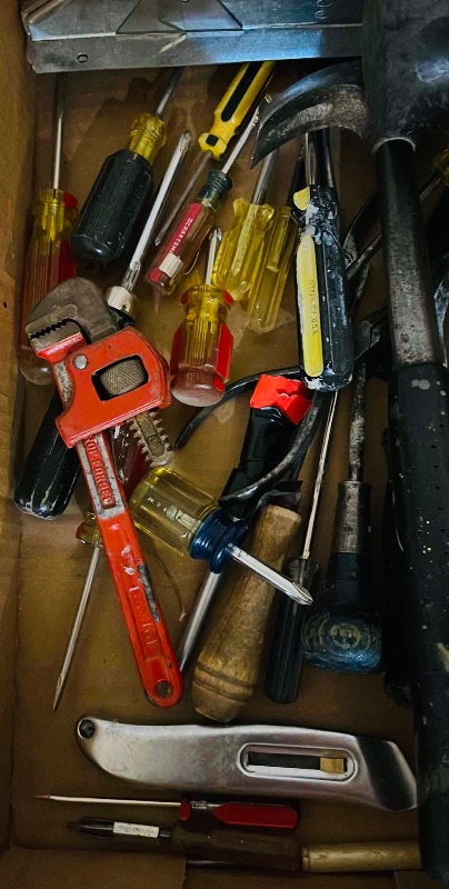 Photo 3 of BOX OF TOOLS