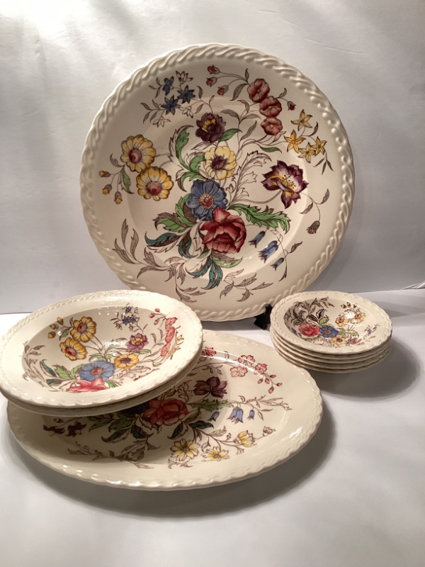 Photo 1 of 9-VINTAGE VERNON KILNS MAYFLOWER SERVING DISHES 