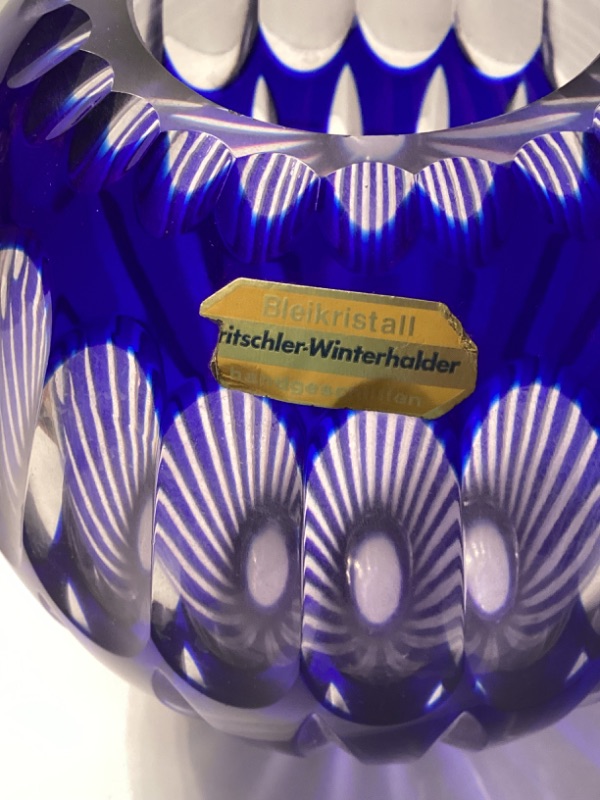 Photo 3 of BLEIKRISTALL RITSCHLER WINTERHALDER GRESCHLIFFEN HANDCUT CRYSTAL VASE COBALT TO CLEAR VASE