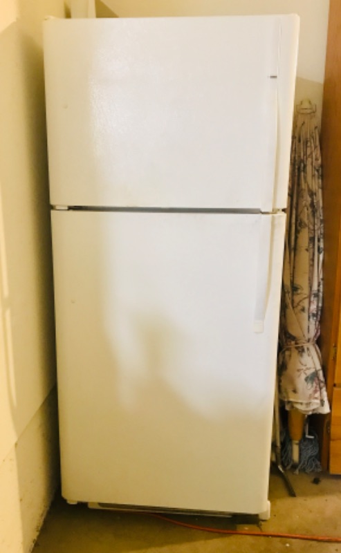 Photo 1 of SEARS ROEBUCK REFRIGERATOR