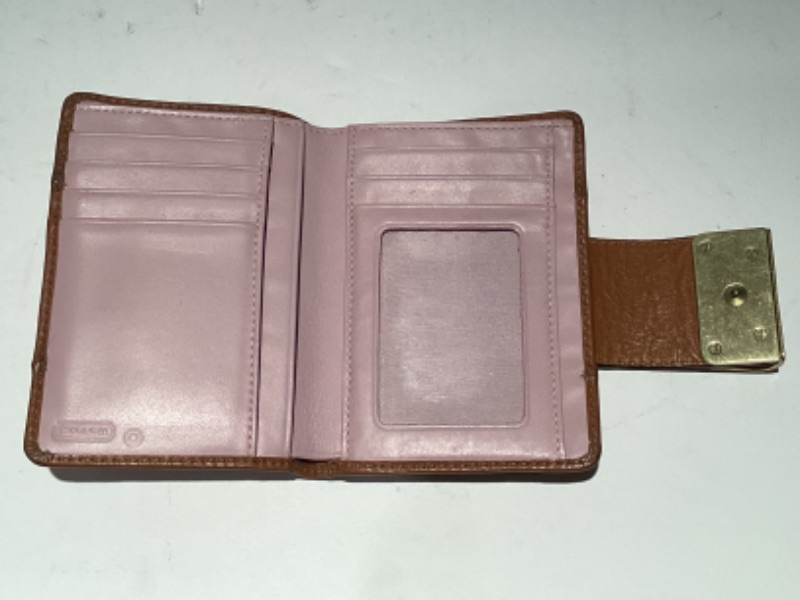 Photo 6 of COACH WOMENS LEATHER PURSE & WALLET