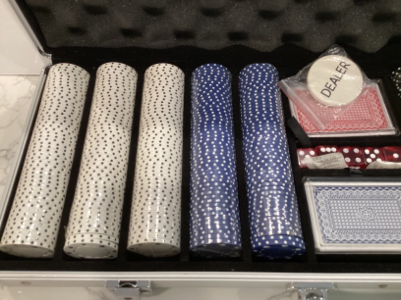 Photo 4 of BRAND NEW POKER SET IN CASE