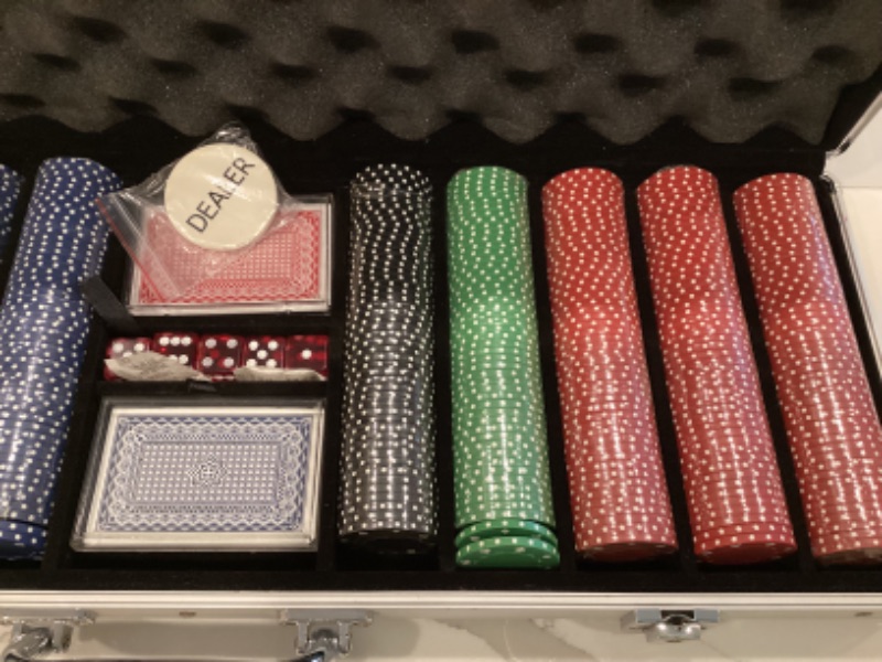 Photo 3 of BRAND NEW POKER SET IN CASE