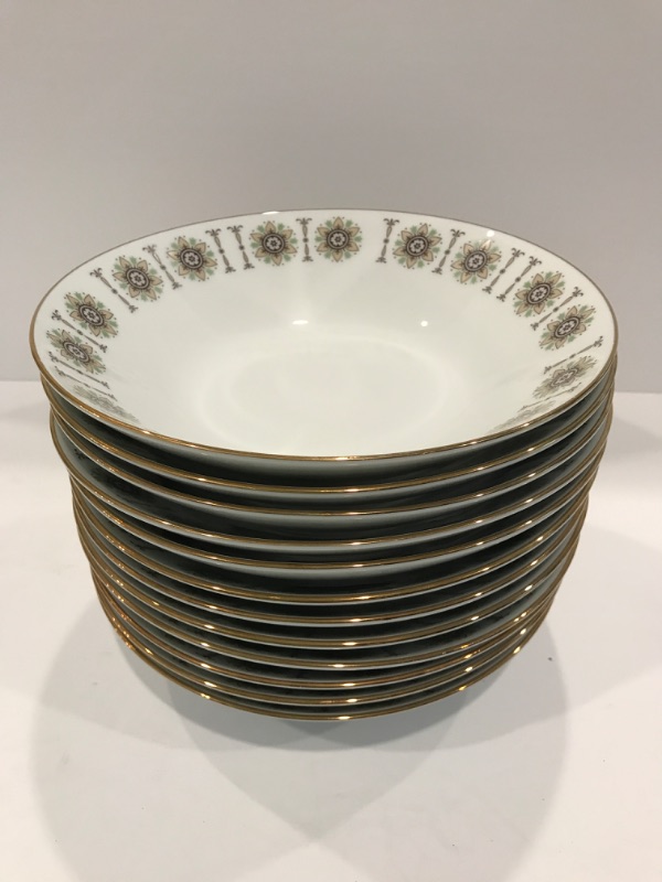 Photo 2 of RC JAPAN 724 GALA CHINA SET OF 12 SOUP/SALAD BOWLS -MORE PIECES AVAILABLE FROM THIS SET IN AUCTION