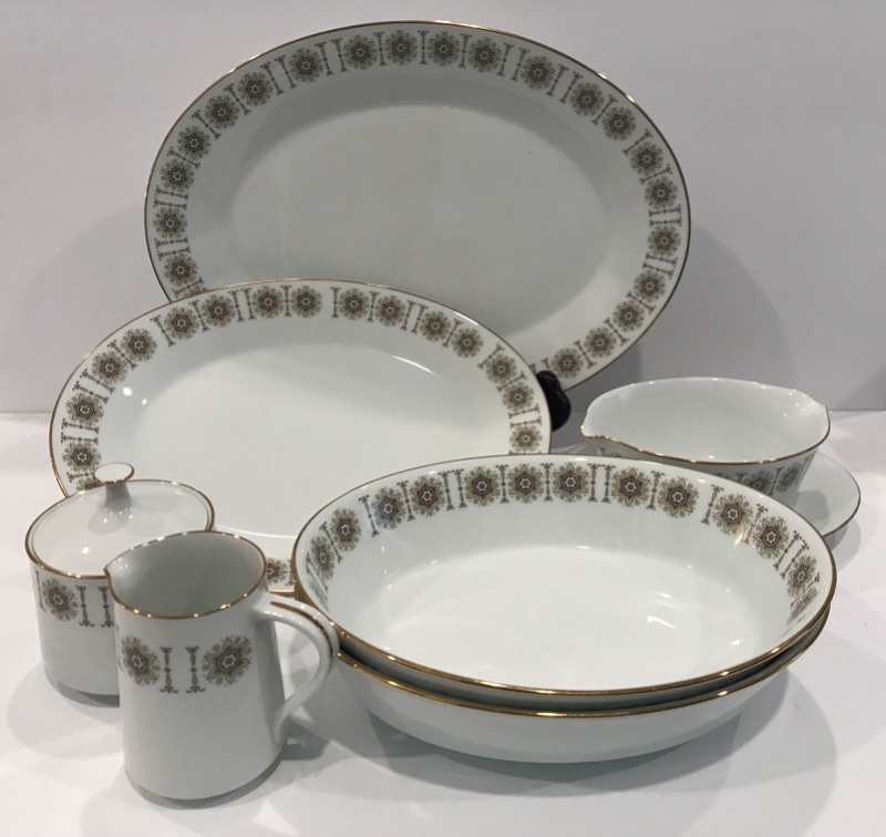 Photo 1 of RC JAPAN 724 GALA CHINA 8 PIECE SERVING WARE SET -MORE PIECES AVAILABLE FROM THIS SET IN AUCTION
