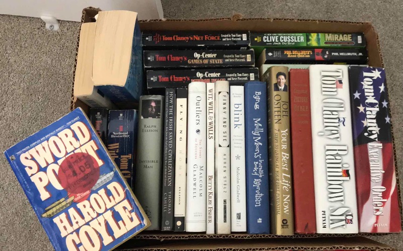 Photo 2 of COLLECTION OF STEPHEN KING BOOKS & MORE 