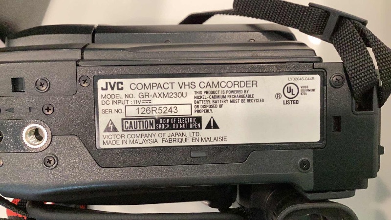 Photo 4 of JVC COMPACT VHS CAMCORDER WITH SONY CARRYING BAG AND CHARGER.