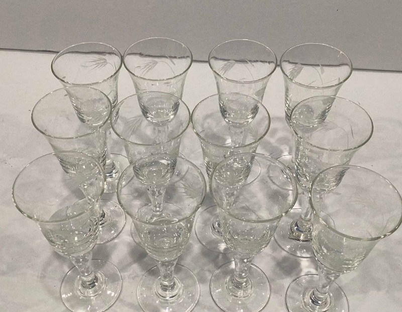 Photo 2 of VINTAGE ETCHED GLASS HAND BLOWN SHOT GLASSES SET OF 12 - MORE OF THIS COLLECTION IN AUCTION 