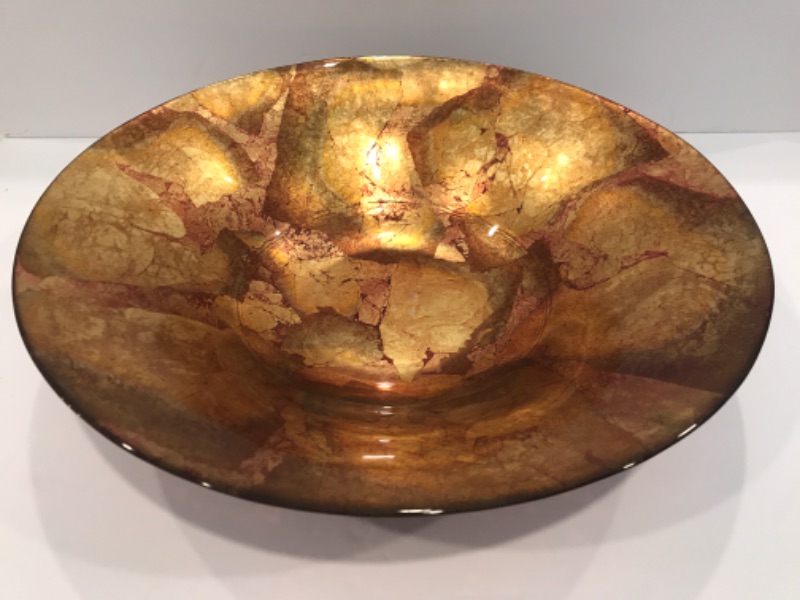 Photo 3 of GOLD LEAF ACCENT BOWL  W-18”
