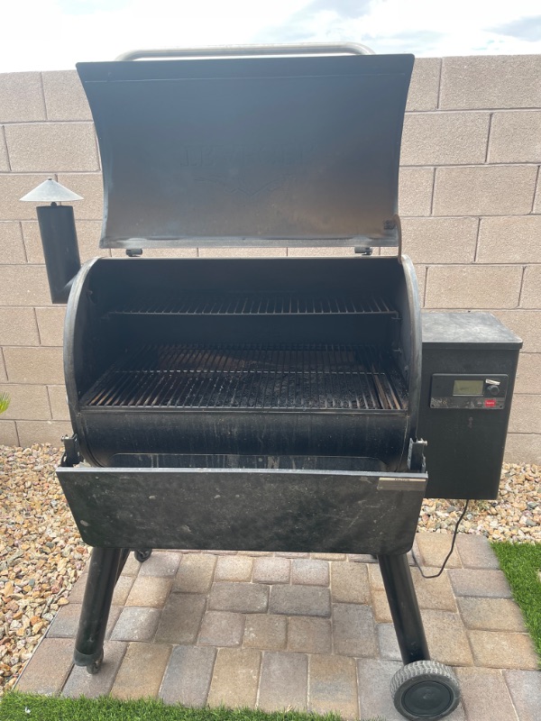 Photo 3 of TRAEGER GRILLS PRO SERIES 780 WOOD PELLET GRILL AND SMOKER WITH WIFI SMART HOME TECHNOLOGY,