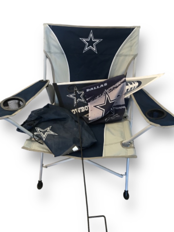 Photo 1 of COWBOYS FAN CHAIR, YARD FLAG AND BANNER