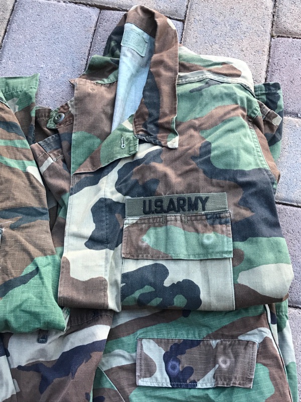 Photo 3 of US ARMY OFFICIAL MILITARY FIELD JACKETS/ SHIRT & PANTS  CAMOUFLAGE SIZE M REGULAR