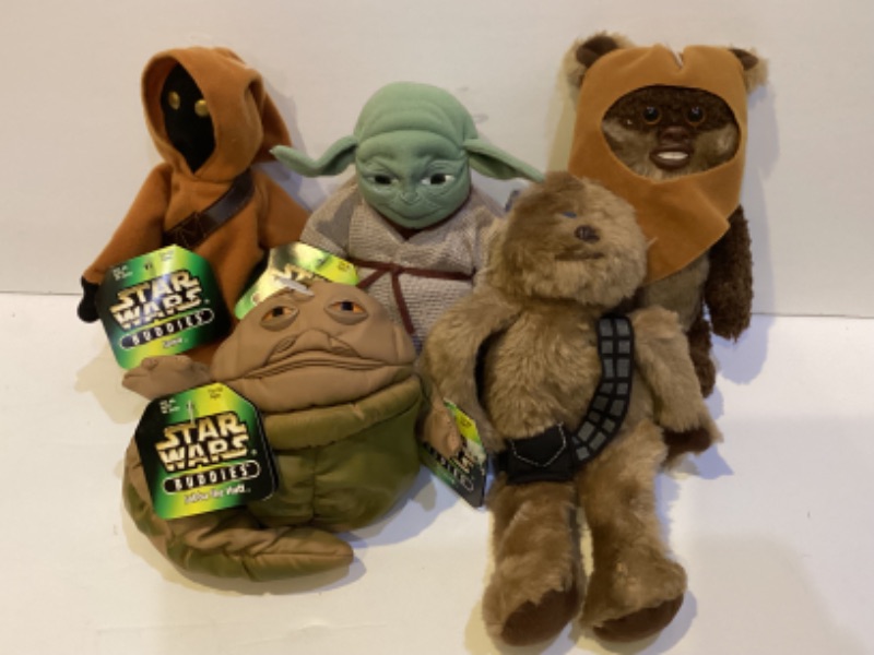 Photo 1 of STAR WARS BUDDIES COLLECTABLES NWT