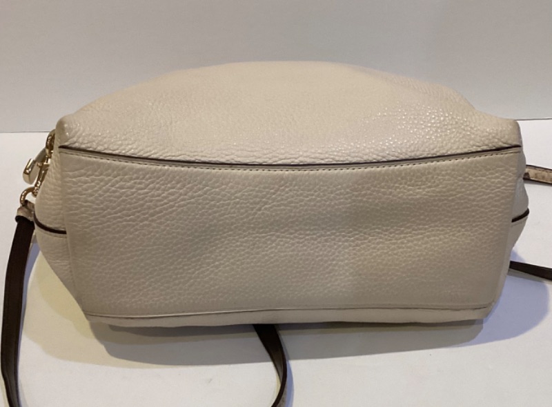 Photo 4 of COACH 2WAY WHITE SHOULDER BAG/TOTE BAG WITH PYTHON LEATHER STRAPS