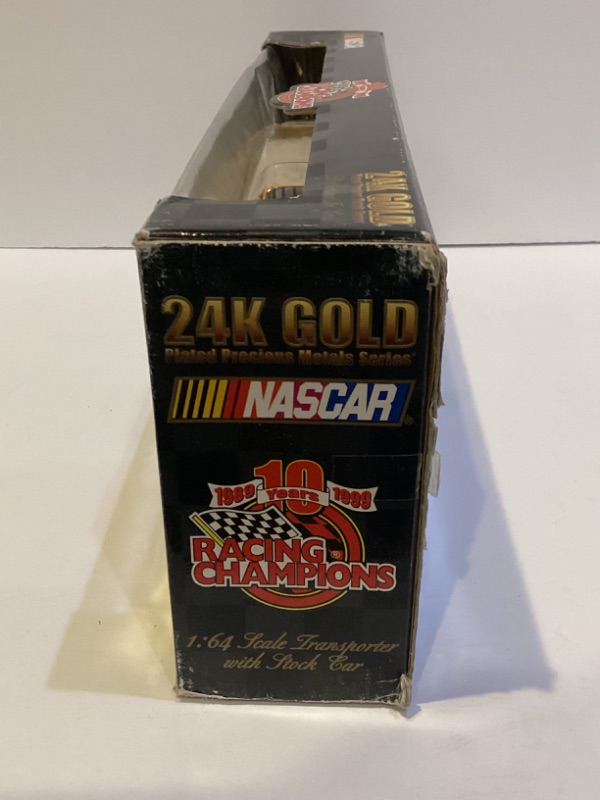 Photo 3 of NASCAR 24k GOLD 10 YEARS RACING CHAMPIONS DIE CAST SEMI TRUCK