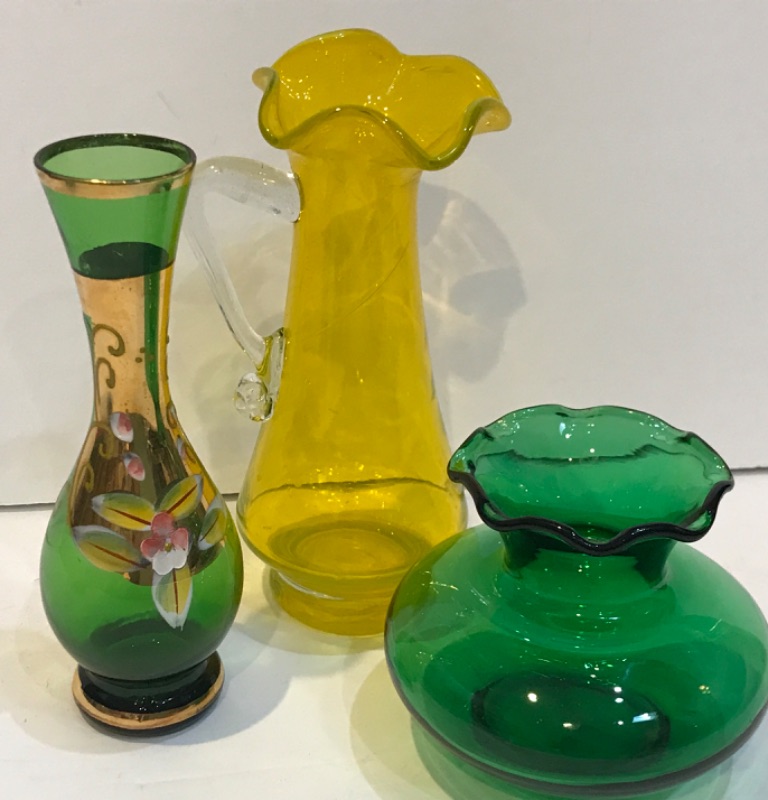 Photo 1 of VINTAGE YELLOW FLUTED HAND BLOWN ART GLASS AND MORE