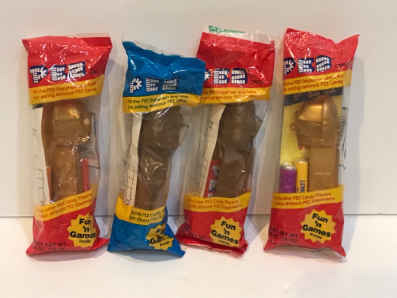 Photo 2 of VINTAGE STAR WARS C-3PO PEZ DISPENSERS