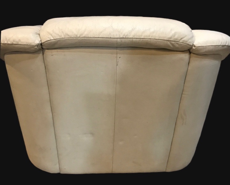 Photo 2 of VINTAGE WHITE LEATHER BIG COMFY CHAIR - MINOR WEAR 