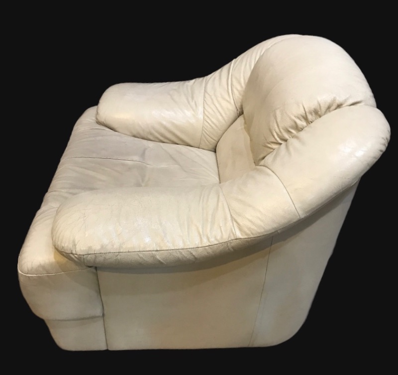Photo 3 of VINTAGE WHITE LEATHER BIG COMFY CHAIR - MINOR WEAR 
