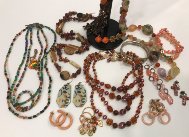 Photo 2 of VINTAGE COSTUME JEWELRY EARTHLY COLORS