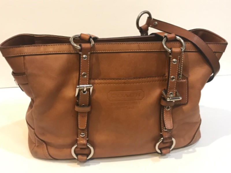 Photo 1 of COACH LEATHER EAST WEST GALLERY TOTE