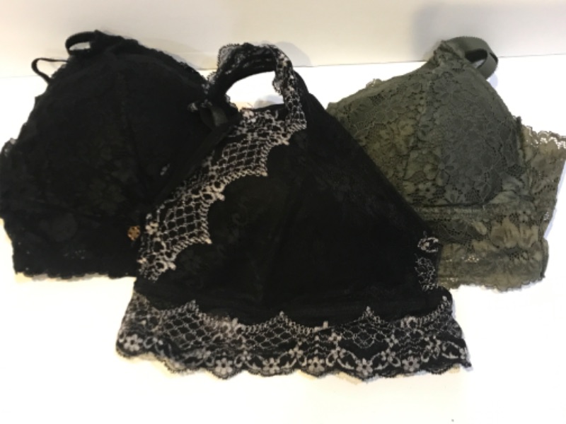 Photo 2 of 3 DAISY FUENTES INTIMATES  LACE BRA - WIRE FREE - NEW WITHOUT TAGS - SIZE 2X