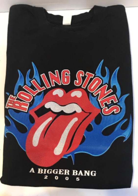 Photo 1 of THE ROLLING STONES CONCERT T-SHIRT A BIGGER BANG TOUR 2005 SIZE M