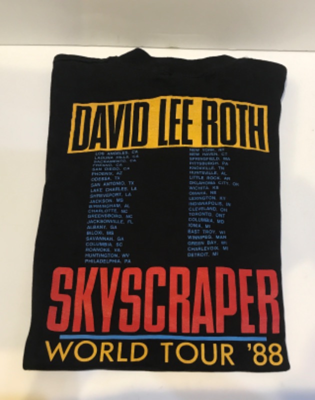 Photo 1 of DAVID LEE ROTH SKYSCRAPER WORLD TOUR 88 CONCERT T-SHIRT -SIZE XL