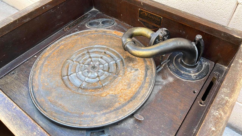 Photo 1 of ANTIQUE VICTROLA