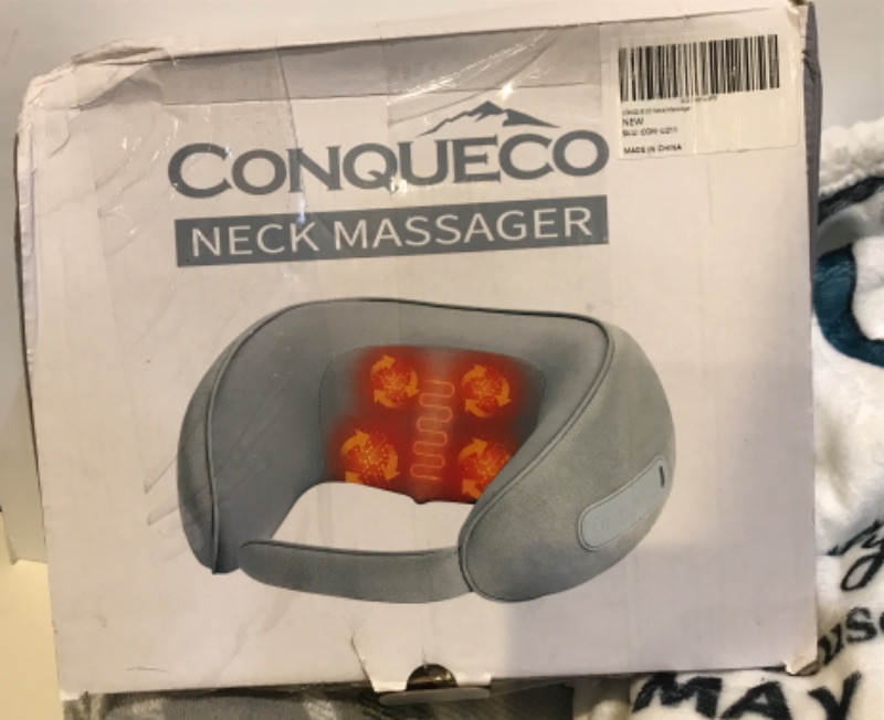 Photo 2 of CONQUECO NECK MASSAGER AND COZY BLANKETS