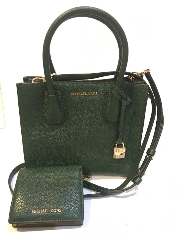 Photo 4 of MICHAEL KORS MERCER MEDIUM PEBBLED LEATHER CROSSBODY BAG