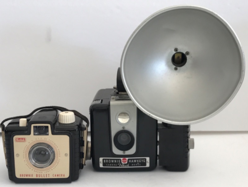 Photo 1 of VINTAGE KODAK BROWNIE BULLET CAMERA & BROWNIE HAWKEYE FLASH