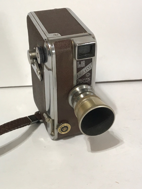 Photo 1 of VINTAGE DEJUR EMBASSY 8MM MAGAZINE EIGHT MOVIE CAMERA MADE IN USA