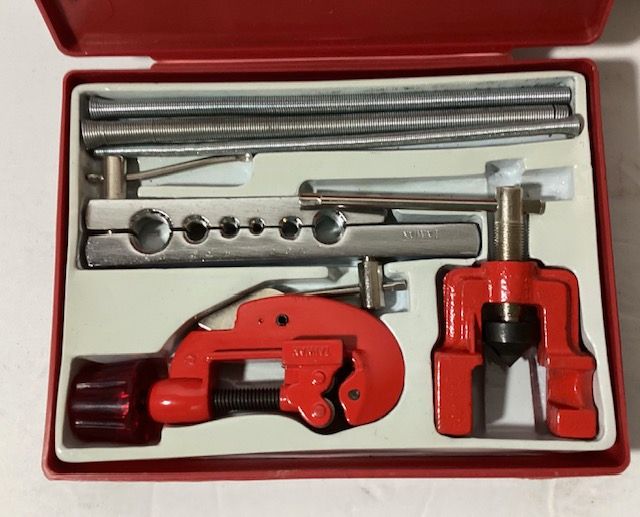 Photo 4 of TAP DRILL SET / SOCKET SET & MORE