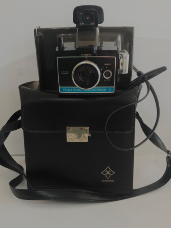 Photo 4 of POLAROID COLORPACK II LAND CAMERA INSTANT CAMERA WITH ORIGINAL CASE