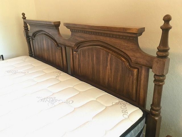 Photo 2 of VINTAGE ETHAN ALLEN KING SIZE BED  FRAME 