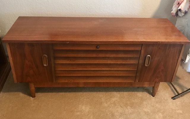 Photo 2 of MID 1900’s LANE CEDER CHEST 47”x 17”x 20”