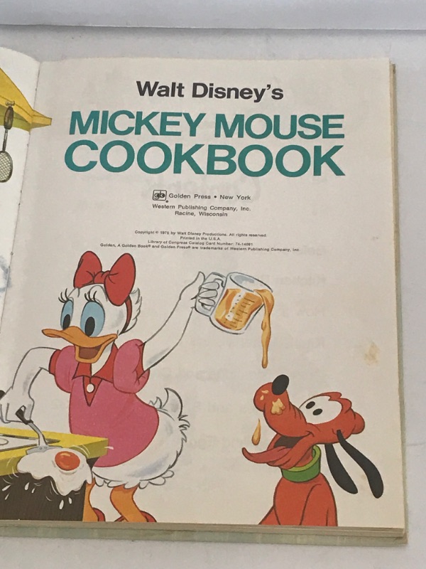 Photo 4 of VINTAGE WALT DISNEY’S  MICKEY MOUSE COOKBOOK / MICKEY MOUSE AND FRIENDS PAINT WITH WATER BOOKS
