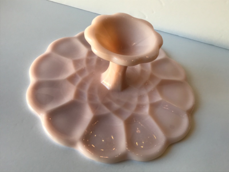 Photo 2 of PINK RUFFLED EDGE CAKE STAND